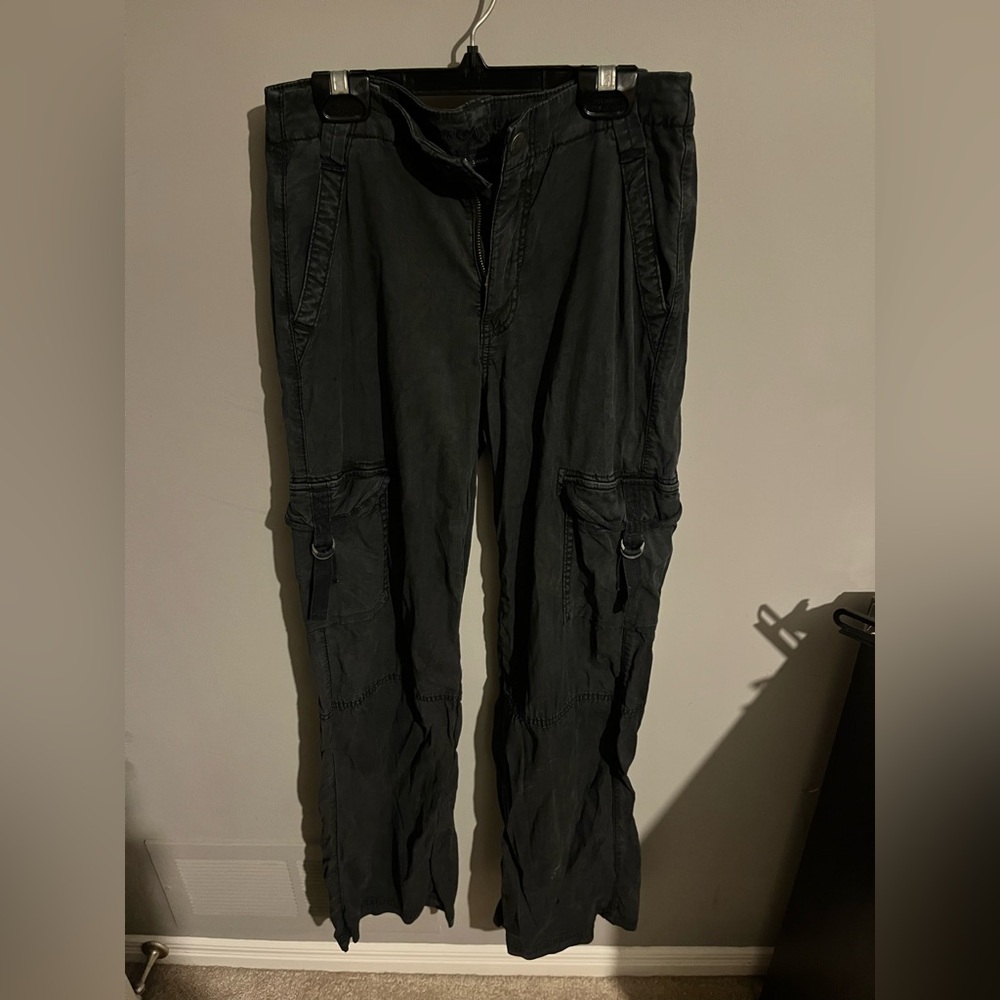 AMERICAN EAGLE CARGO PANTS